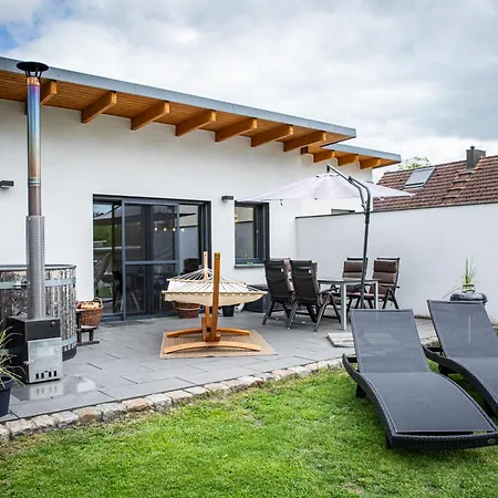 River, Stilvolles Fuer Familien Grosser Garten, Spielplatz, Sauna & Badefass Appartement Wendisch Rietz